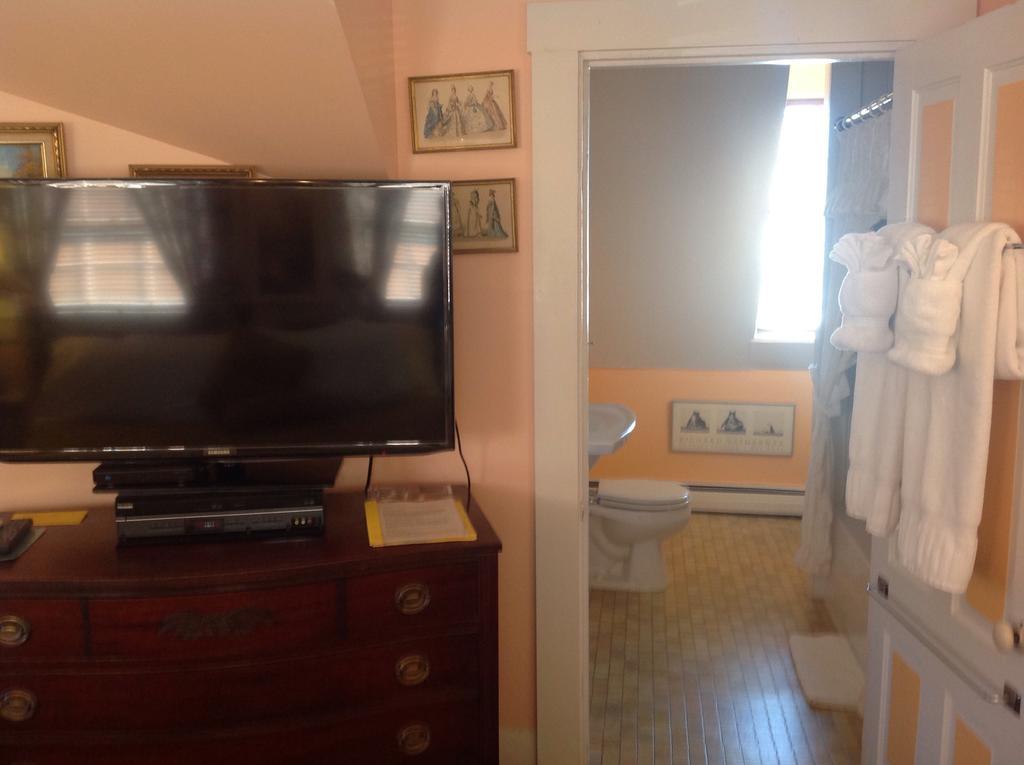 The Bradford Carver Guest House Provincetown Bilik gambar